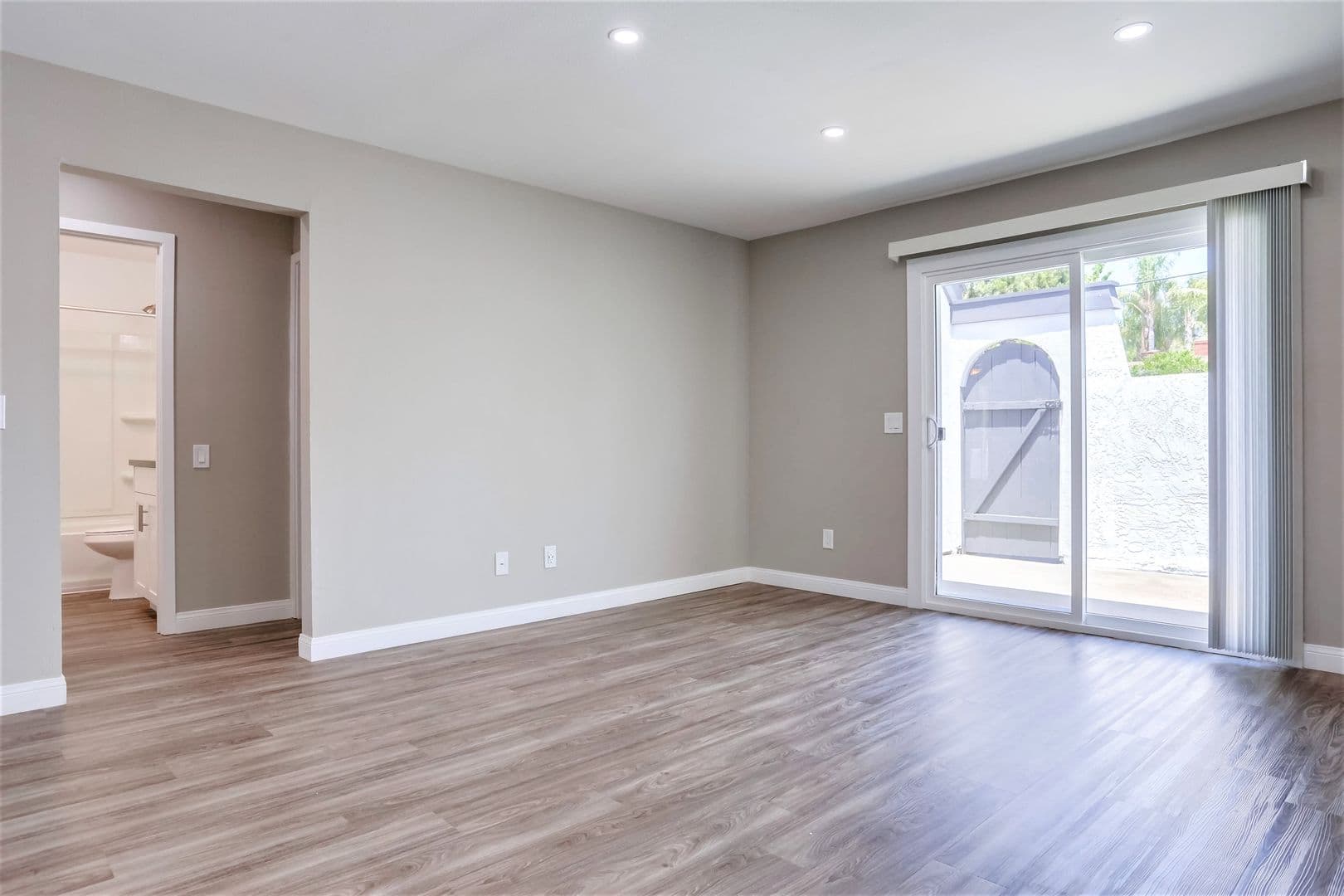 Escondido Apartment: 1701 S. Juniper St.