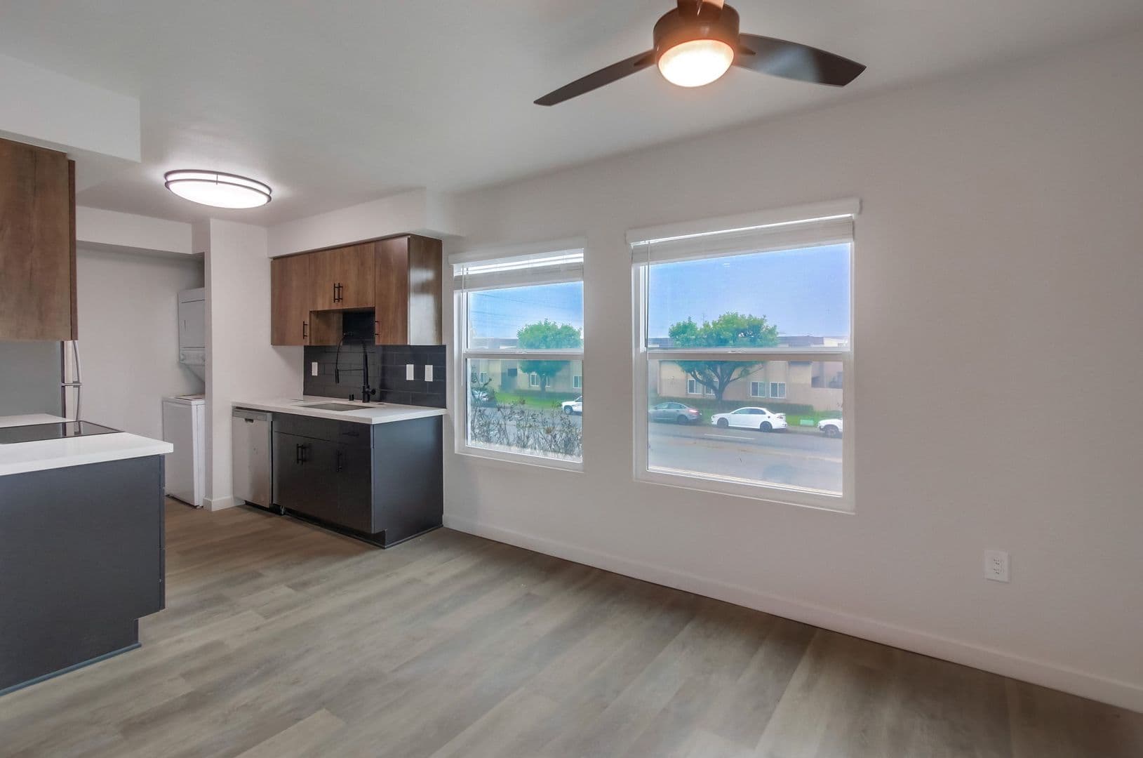 San Diego Apartment: 4820-4880 Clairemont Mesa Blvd