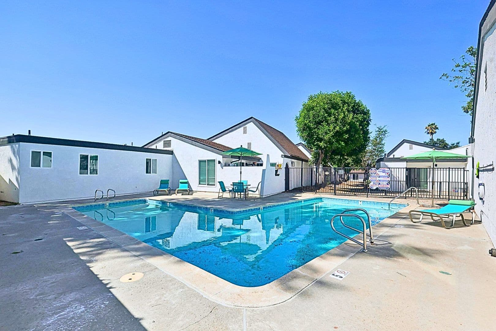 Escondido Apartment: 1701 S. Juniper St.