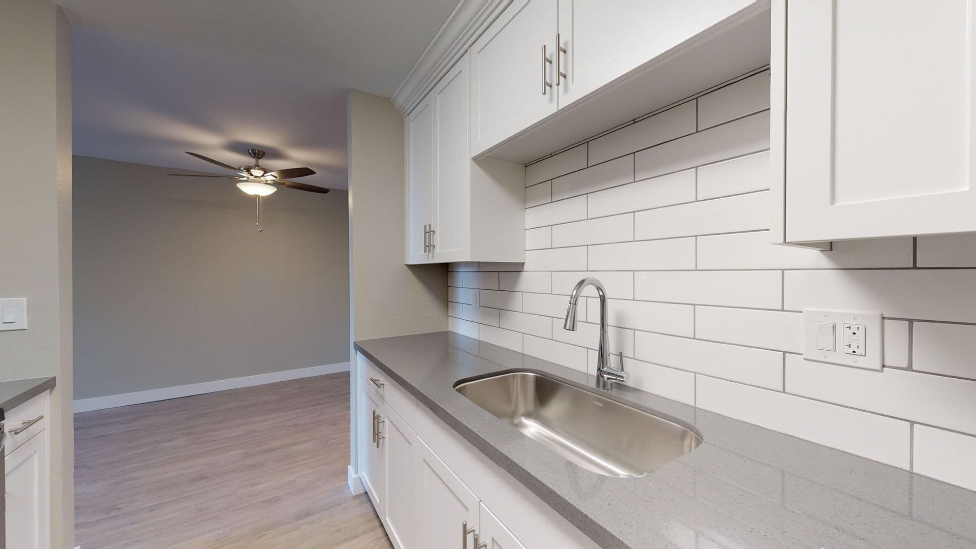 La Mesa Apartment: 7200 Saranac St