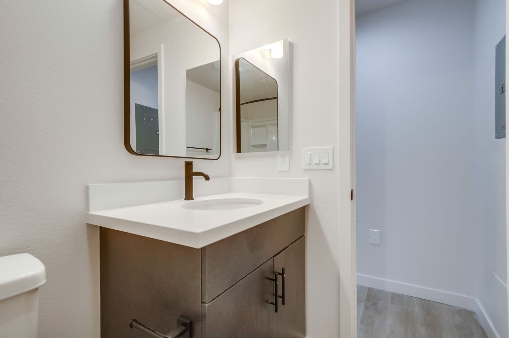 San Diego Apartment: 4820-4880 Clairemont Mesa Blvd