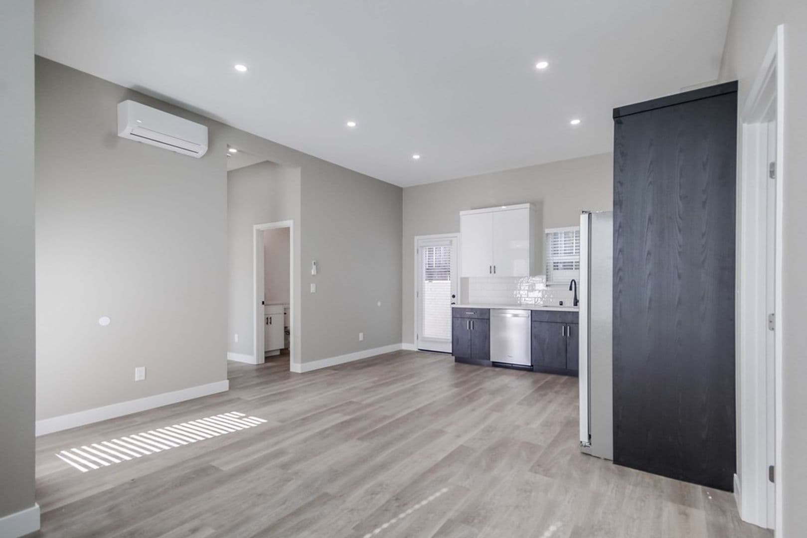 La Mesa Apartment: 4747-4757 Jessie Ave