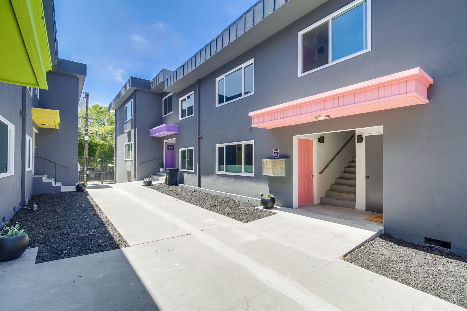 San Diego Apartment: 1239 Robinson Avenue