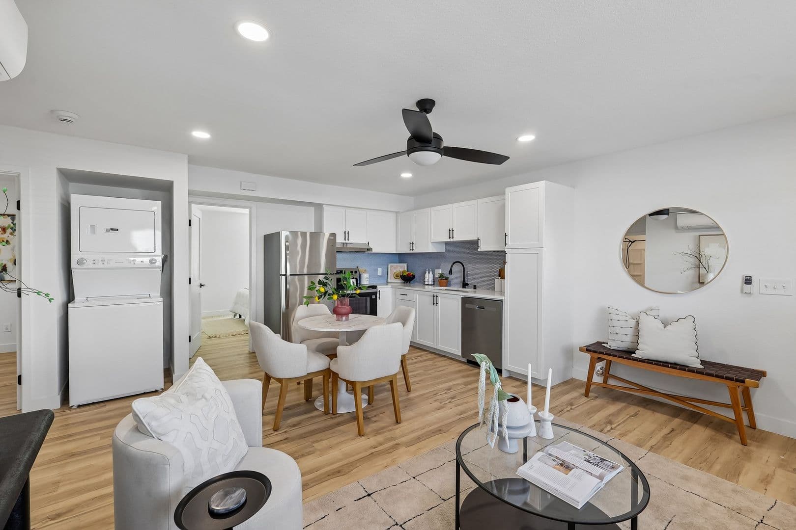 Imperial Beach Apartment: 1031-1033 Imperial Beach Blvd