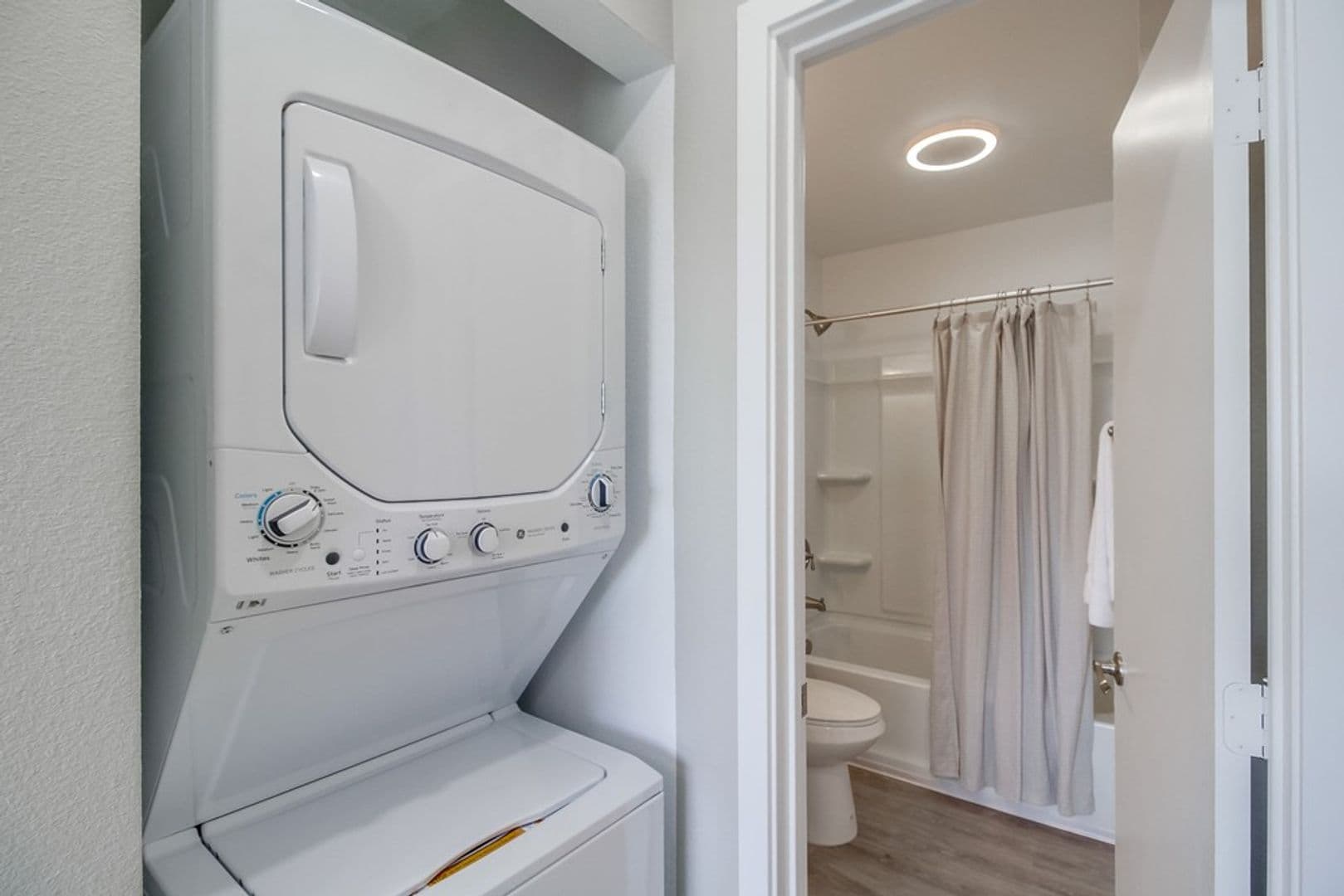 La Mesa Apartment: 4747-4757 Jessie Ave