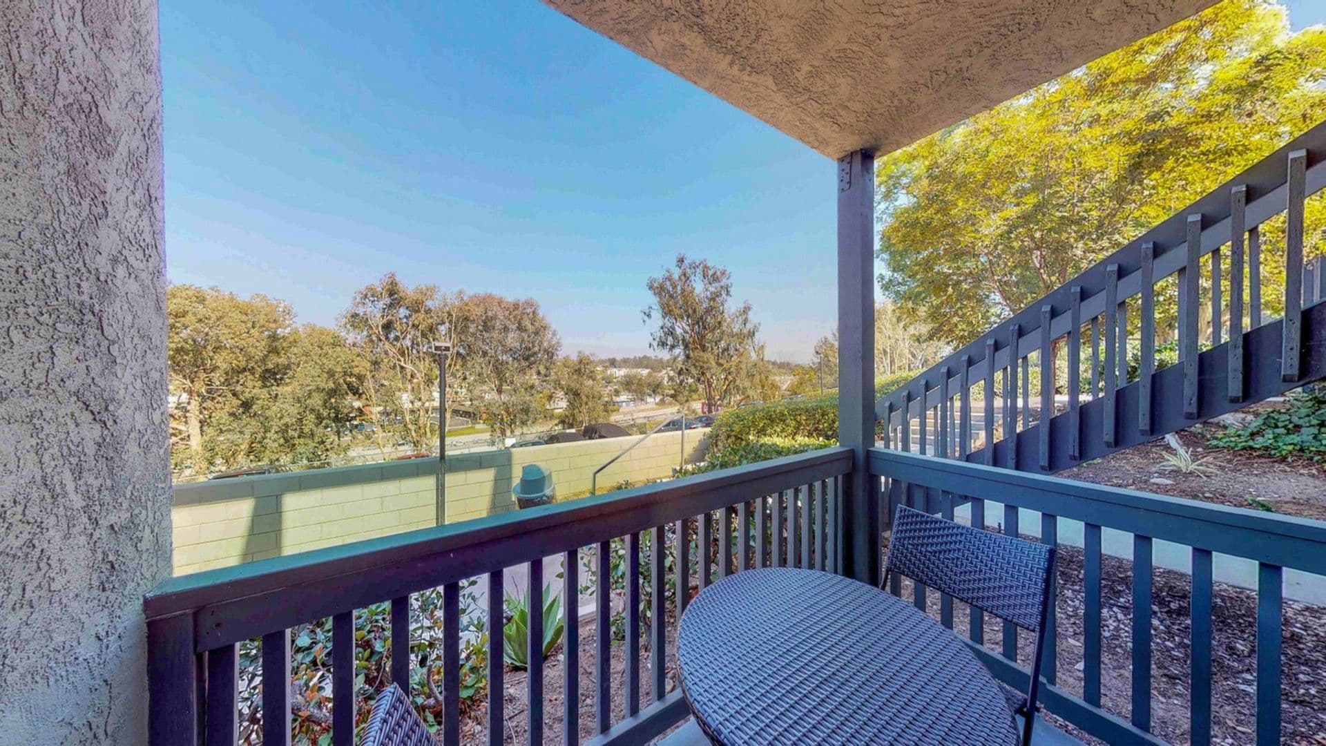 La Mesa Apartment: 7200 Saranac St