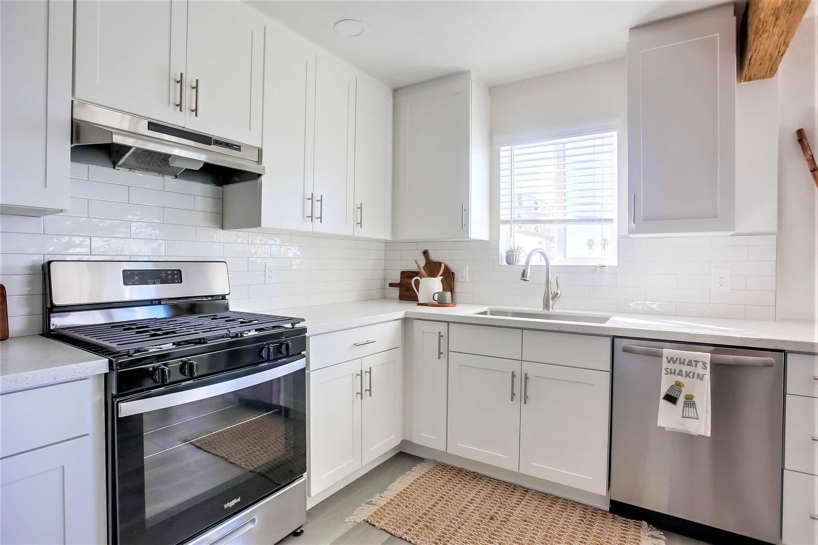 Oceanside Apartment: 1037 South Cleveland Street