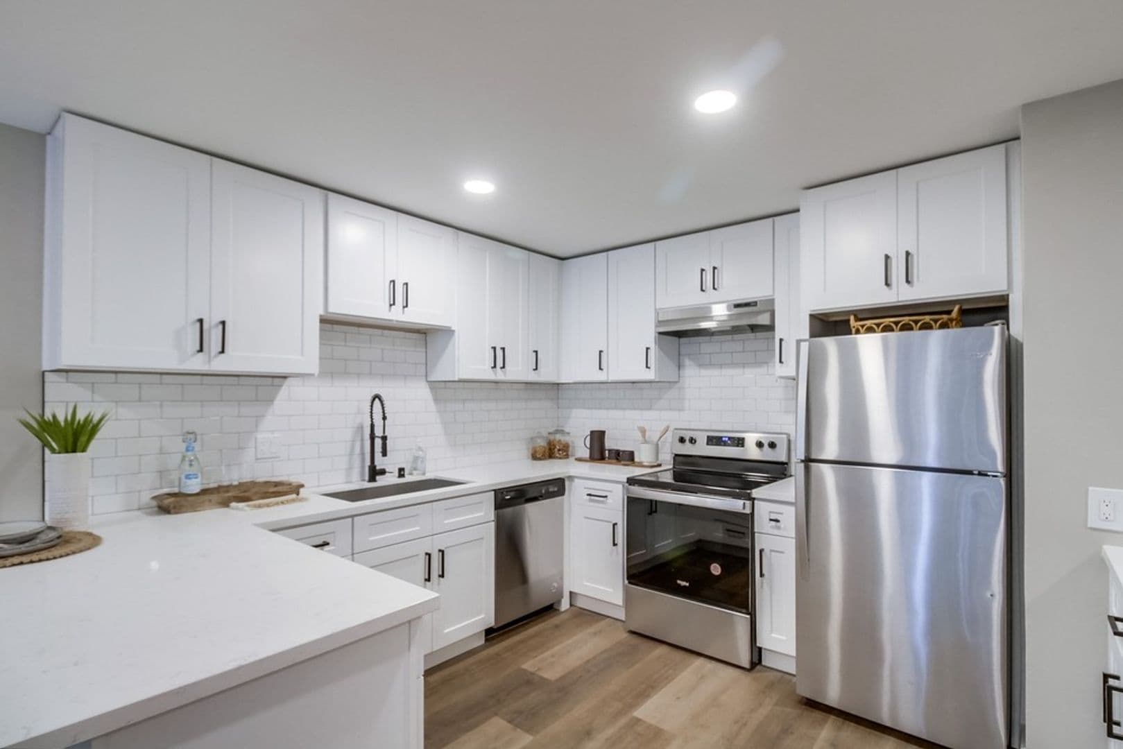 La Mesa Apartment: 4969 Mills Street