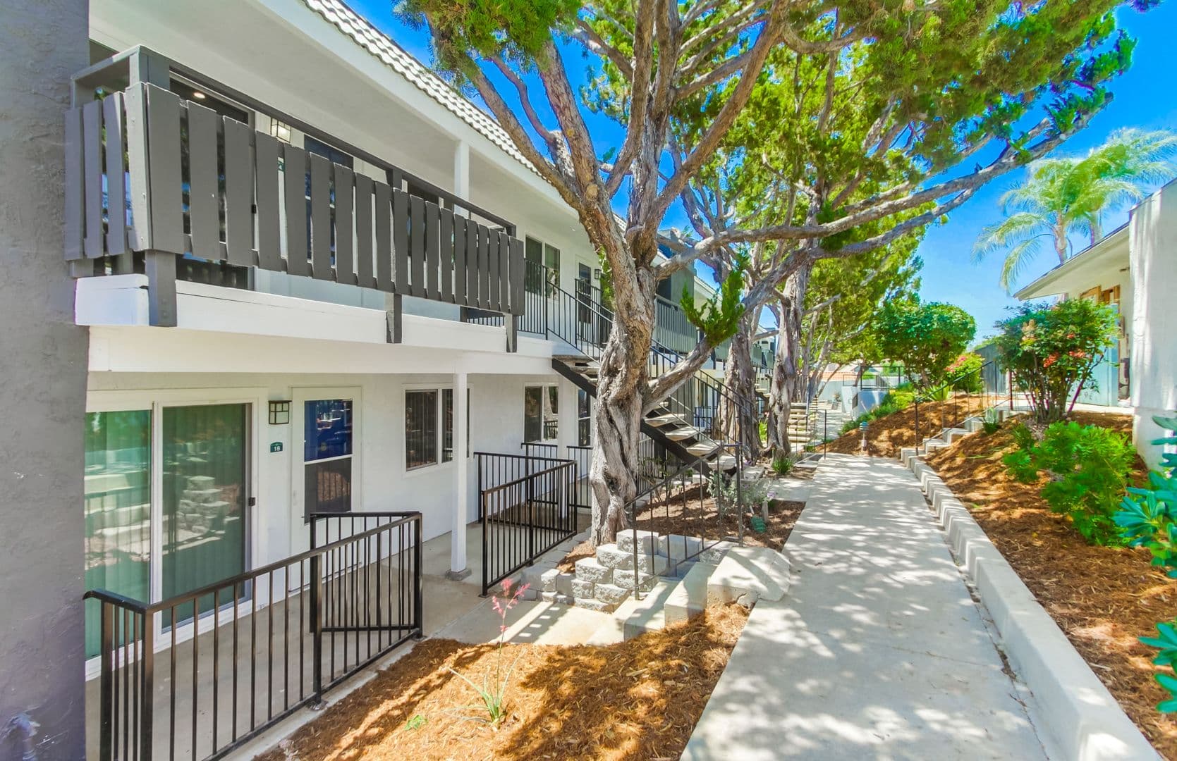 Escondido Apartment: 1580 South Juniper Street
