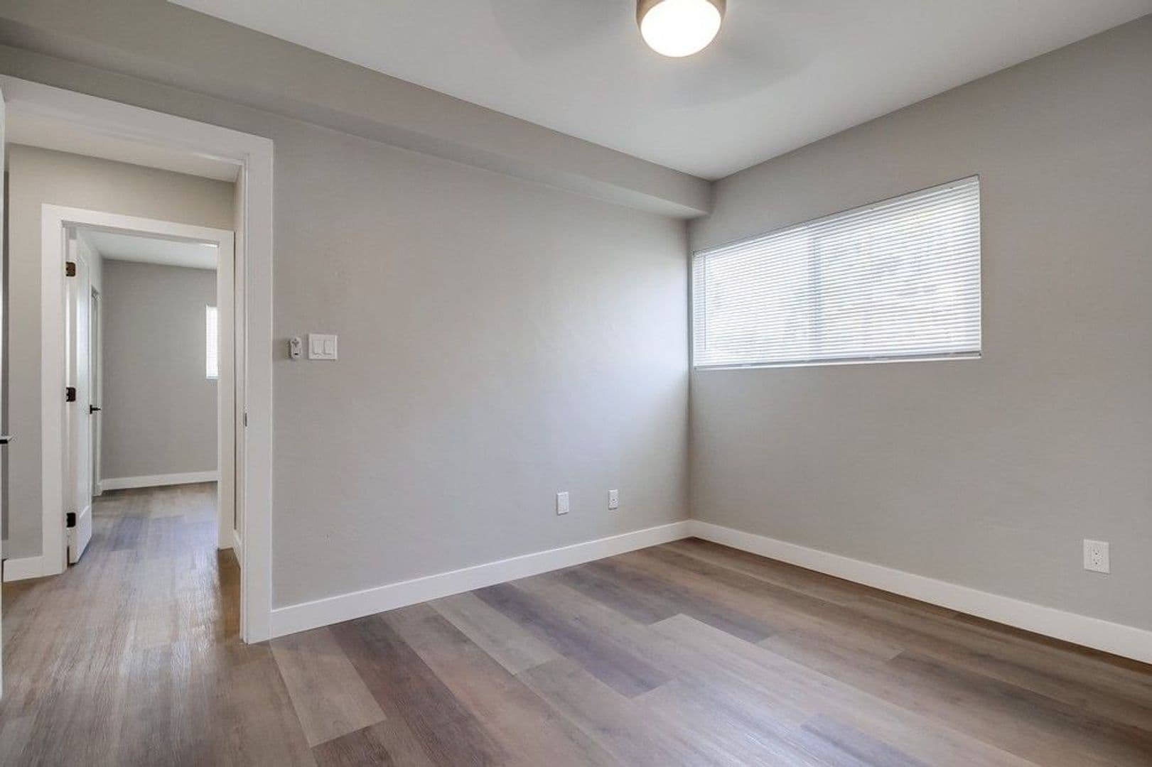 La Mesa Apartment: 4969 Mills Street