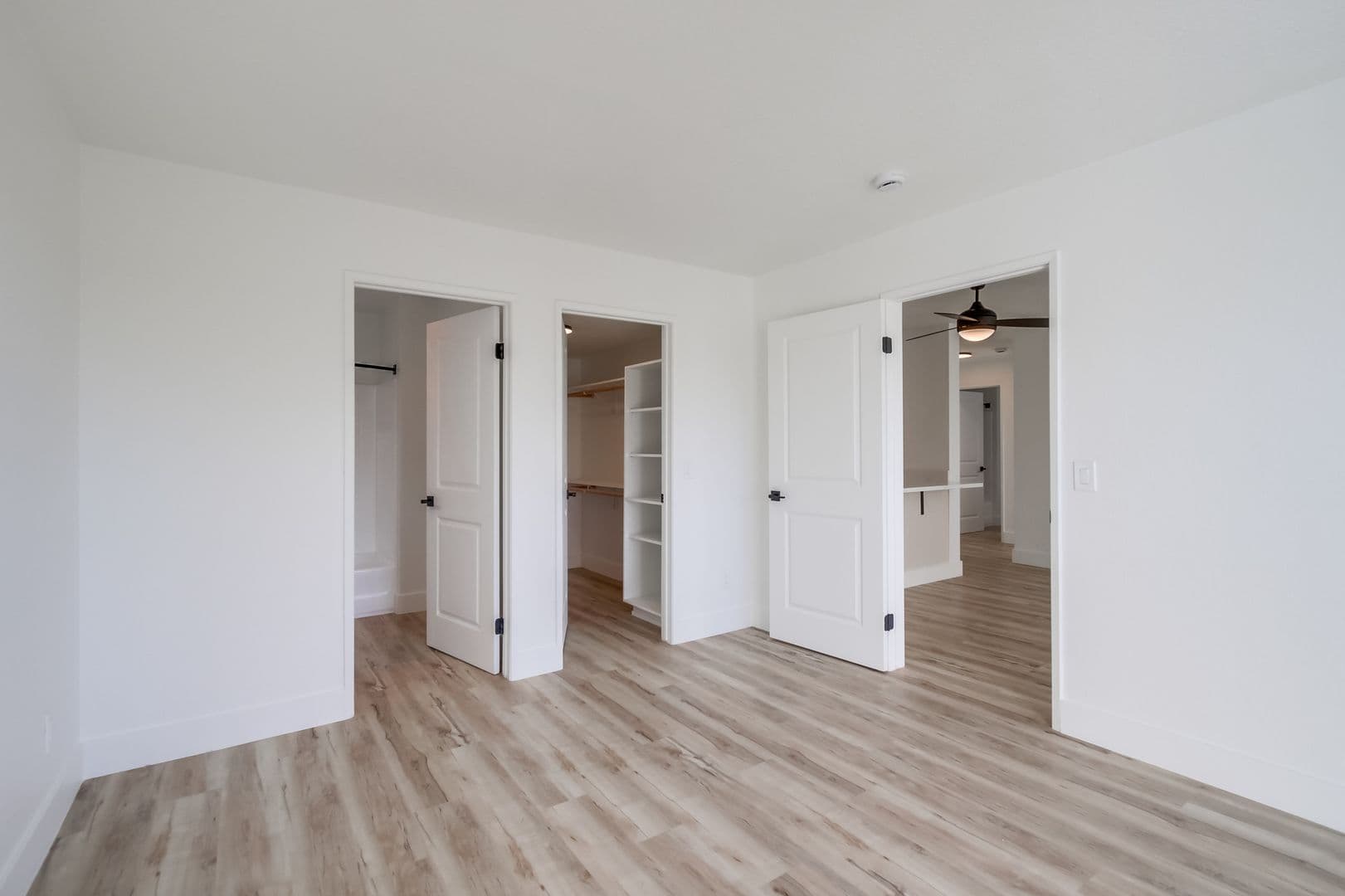 San Diego Apartment: 3502 Angelucci St