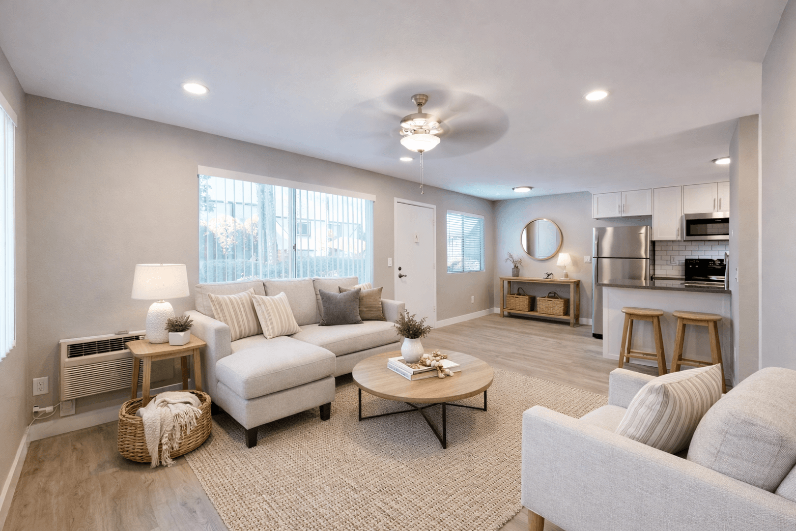 El Cajon Apartment: 1397 E. Washington Ave