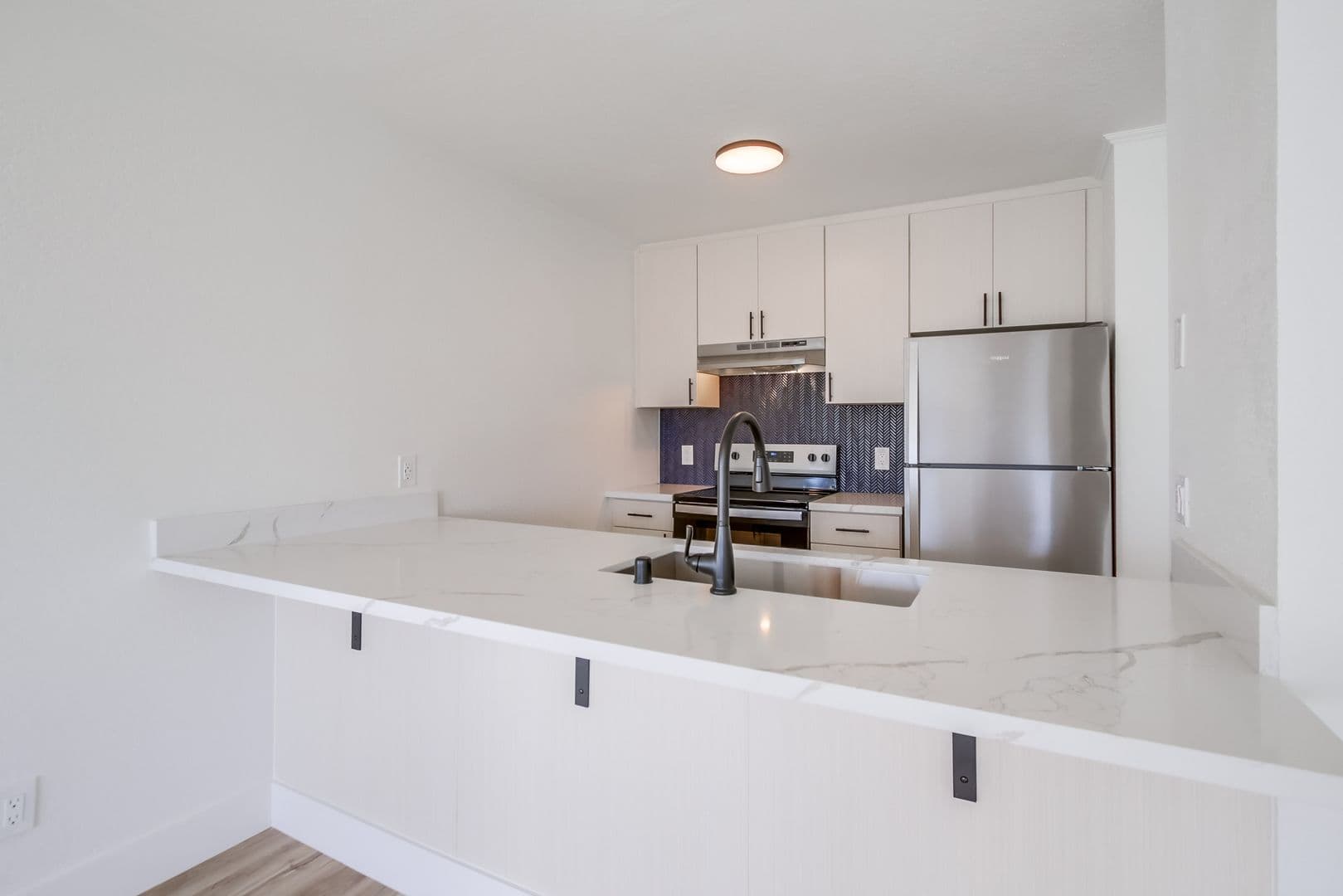 San Diego Apartment: 3502 Angelucci St