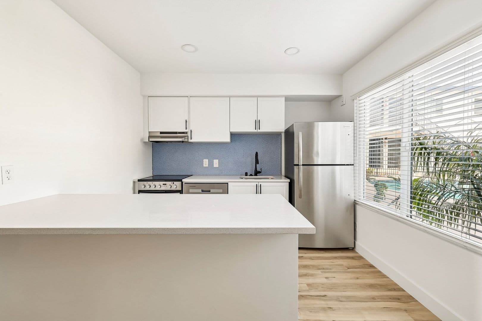 Imperial Beach Apartment: 1031-1033 Imperial Beach Blvd