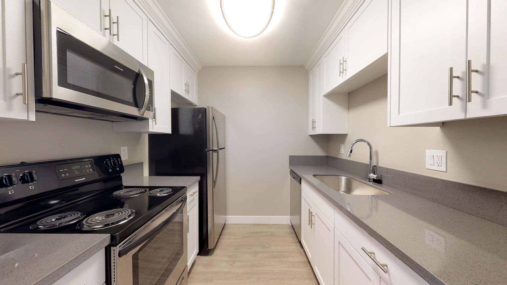 La Mesa Apartment: 7200 Saranac St