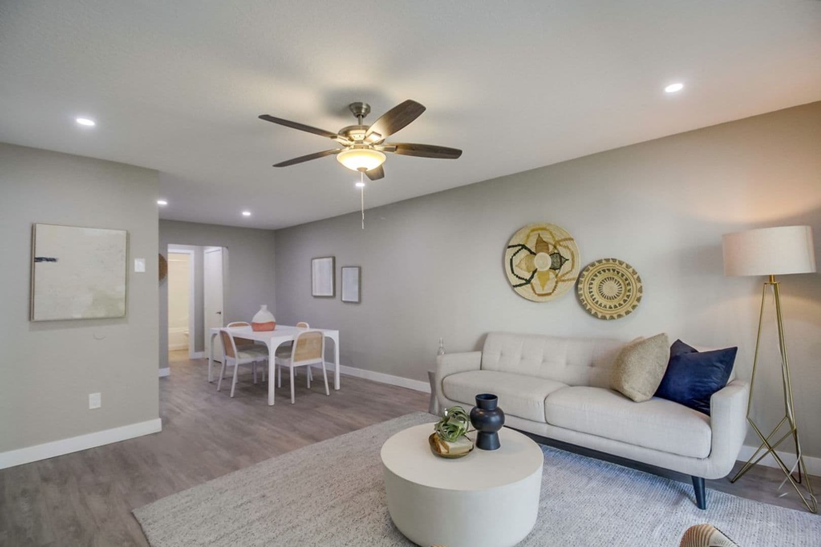 La Mesa Apartment: 4747-4757 Jessie Ave