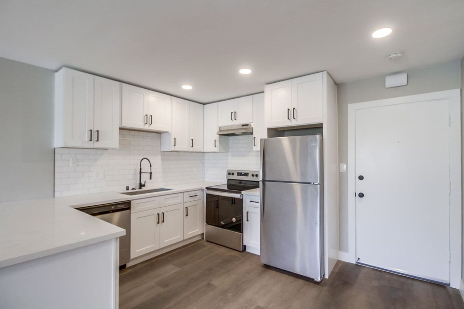 La Mesa Apartment: 4969 Mills Street