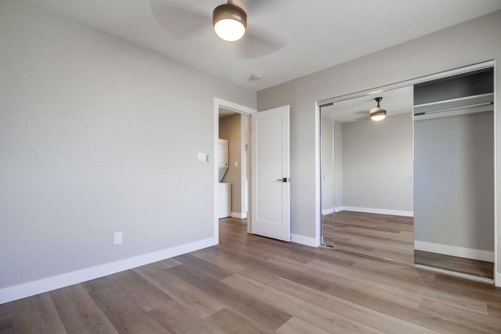 La Mesa Apartment: 4969 Mills Street