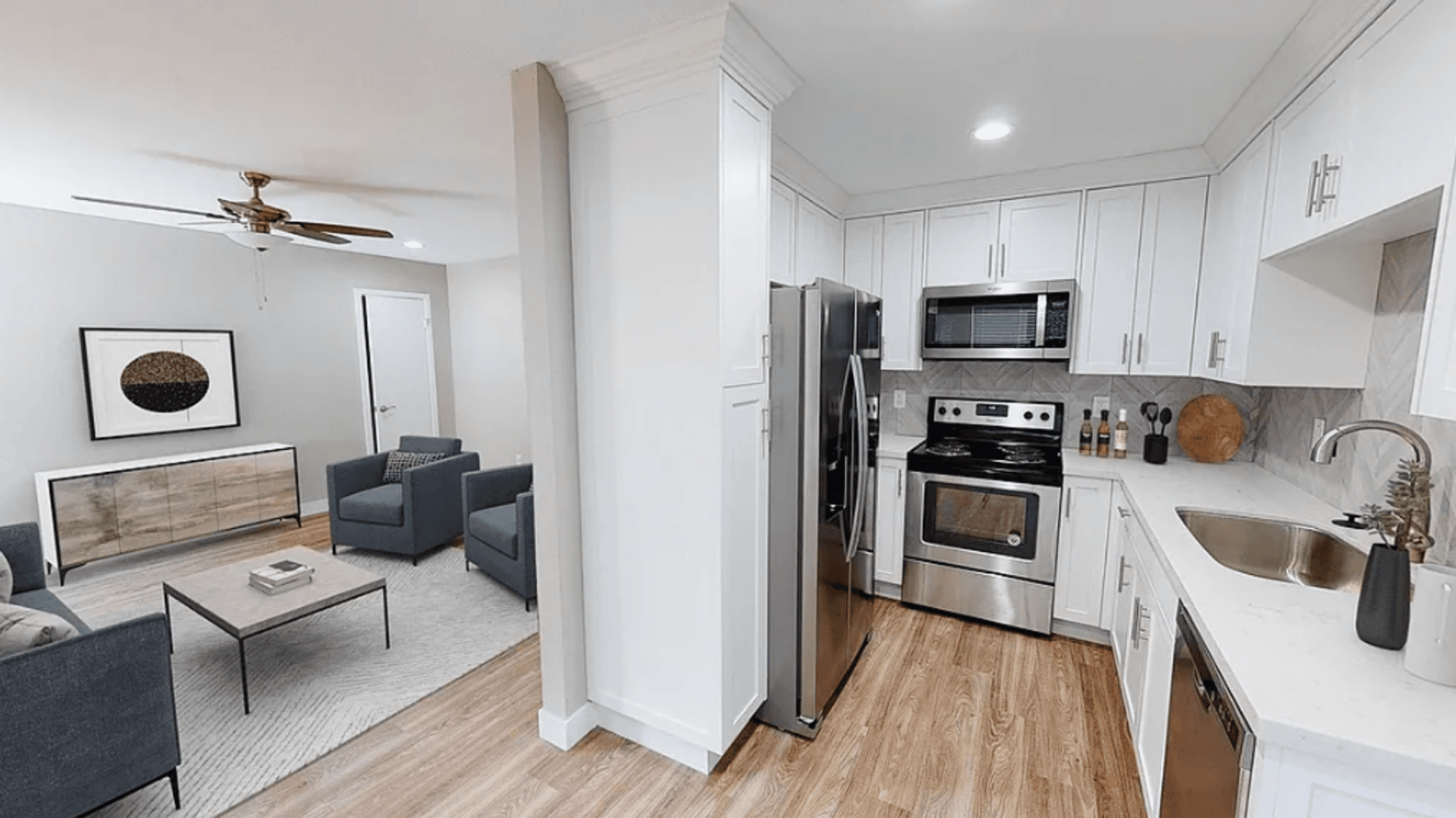 Imperial Beach Apartment: 812 12th St