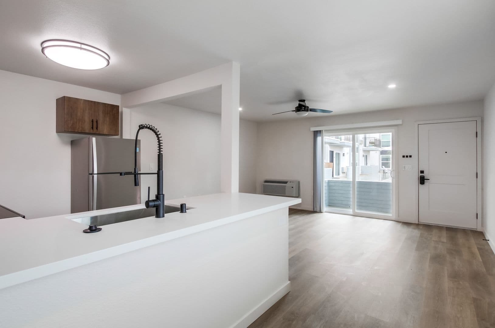 San Diego Apartment: 4820-4880 Clairemont Mesa Blvd