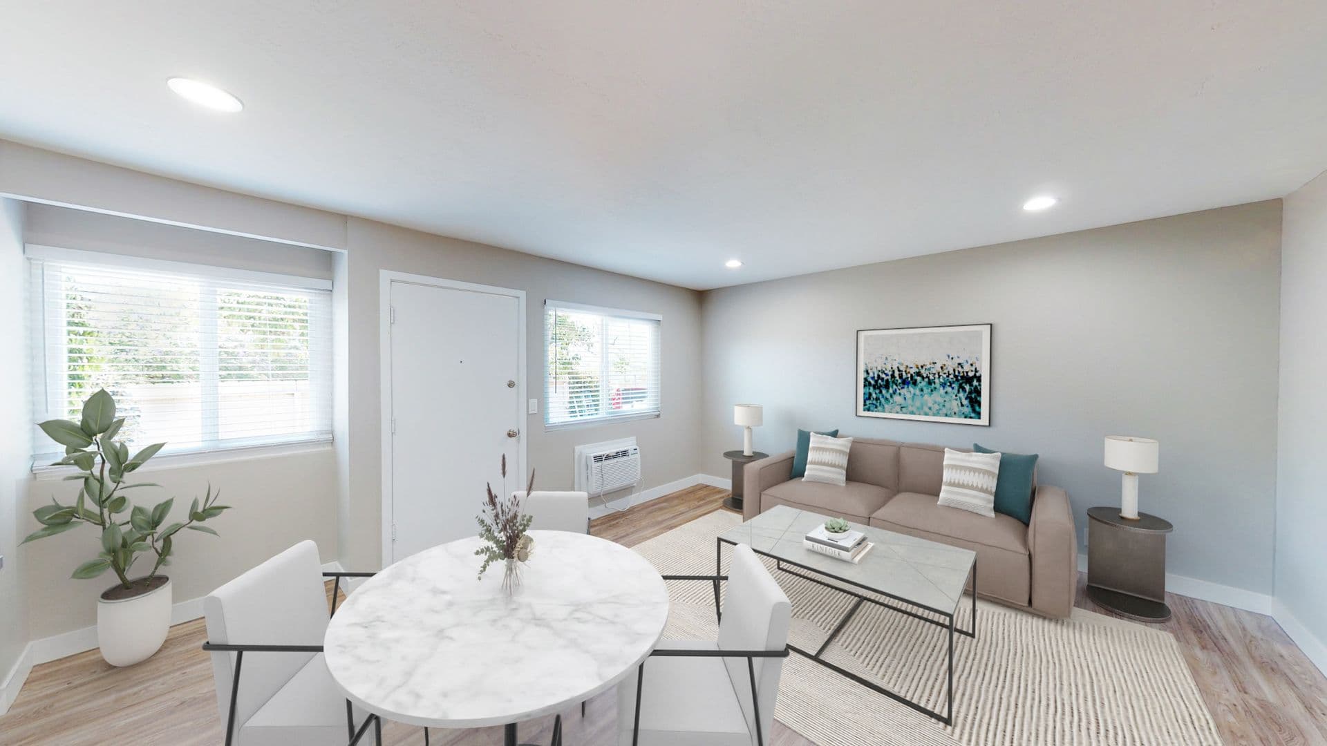 Fallbrook Apartment: 302-338 E. Fallbrook St