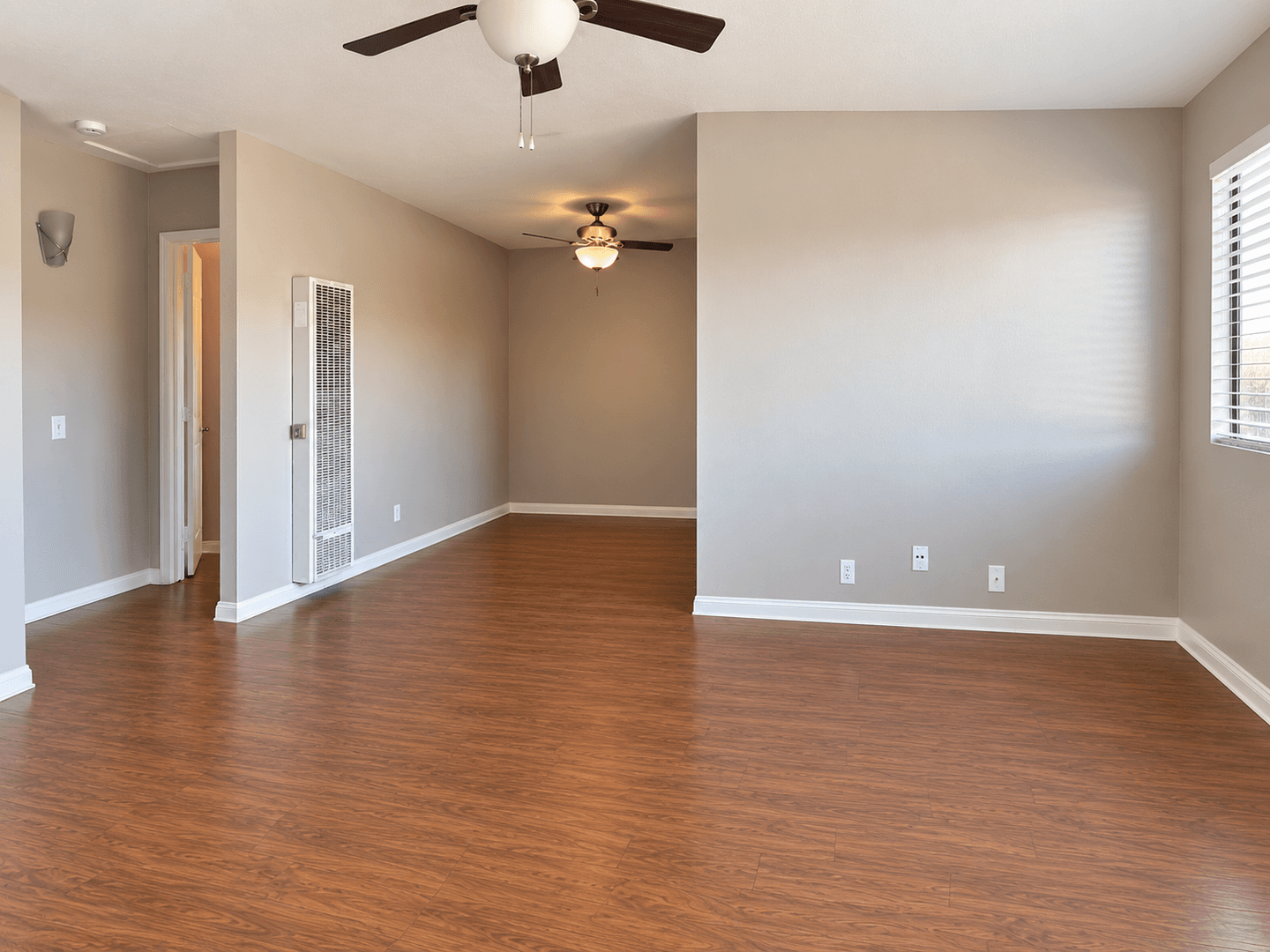 San Diego Apartment: 475-487 S. Meadowbrook Dr
