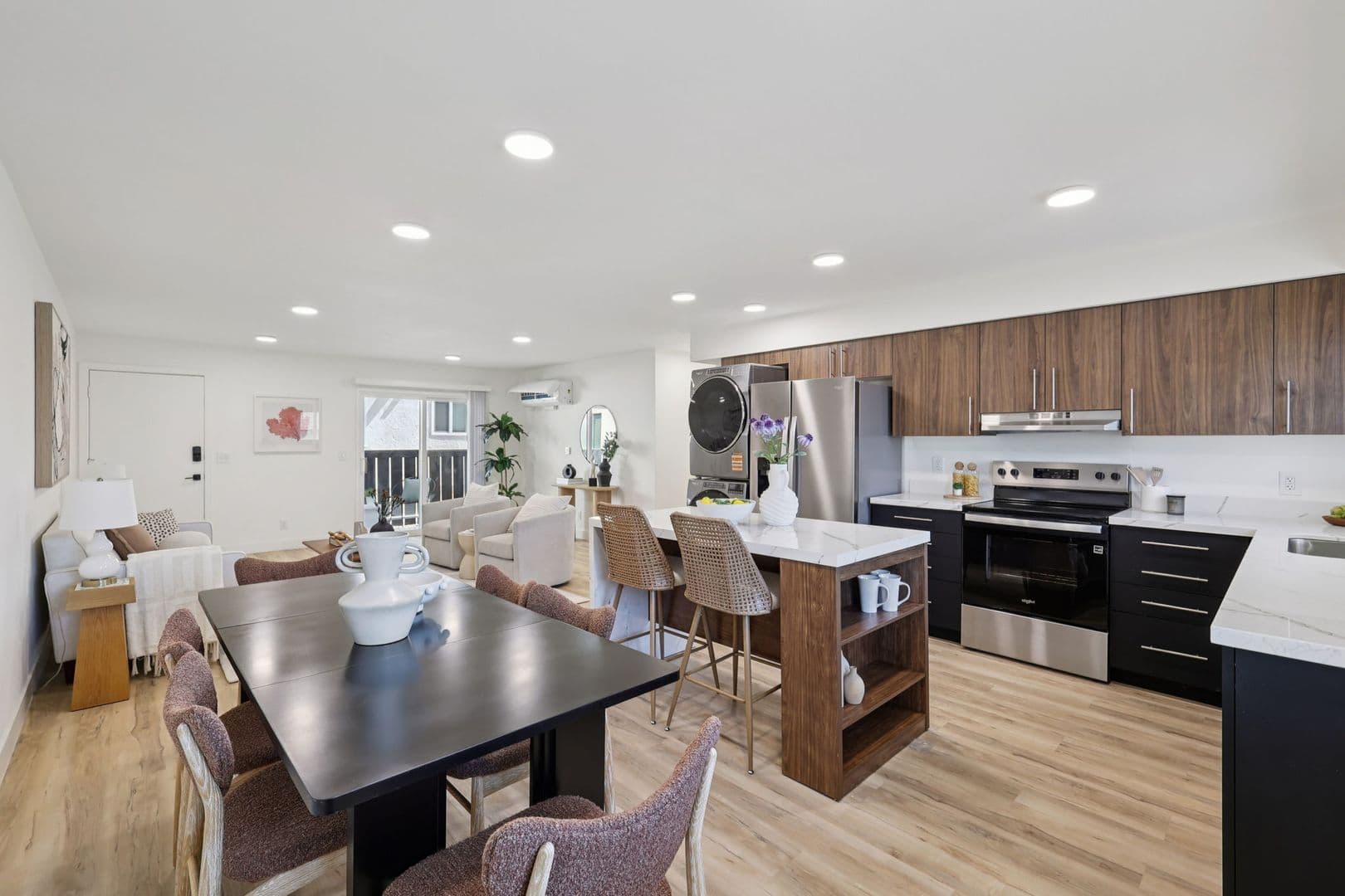 Chula Vista Apartment: 1311 4th Ave