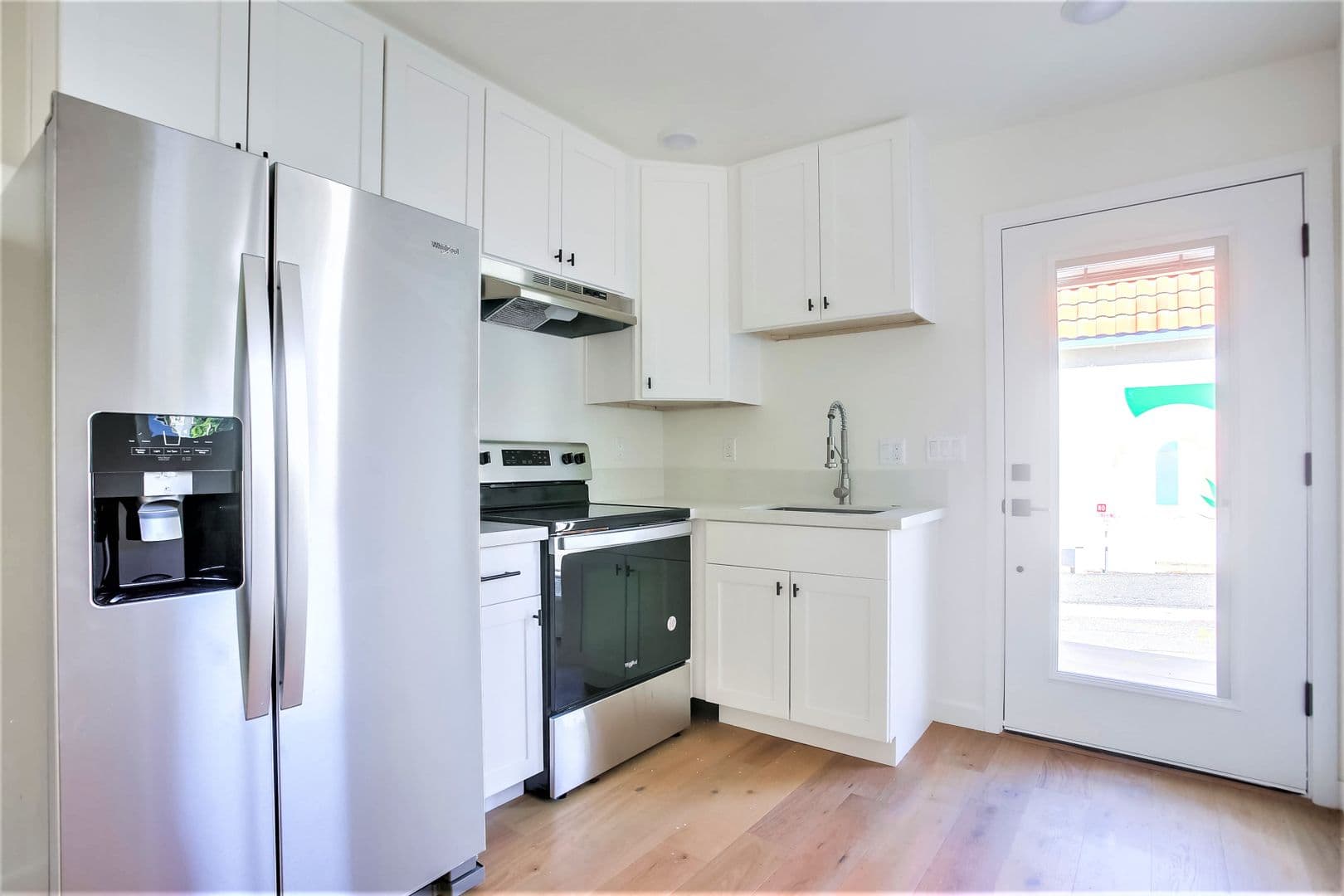 Escondido Apartment: 1550-1568 S. Juniper St