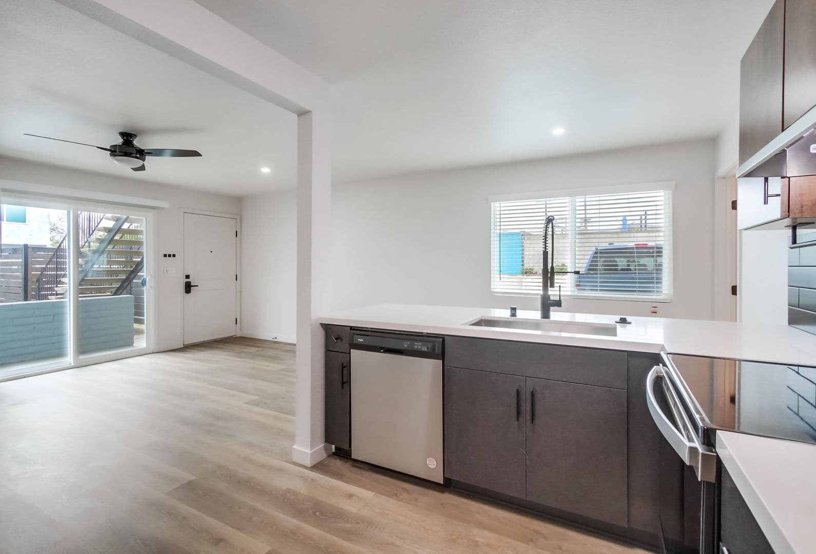 San Diego Apartment: 4820-4880 Clairemont Mesa Blvd