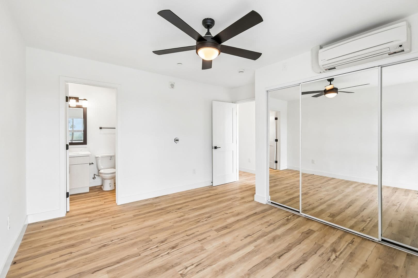 San Diego Apartment: 2330-2332 Grand Avenue