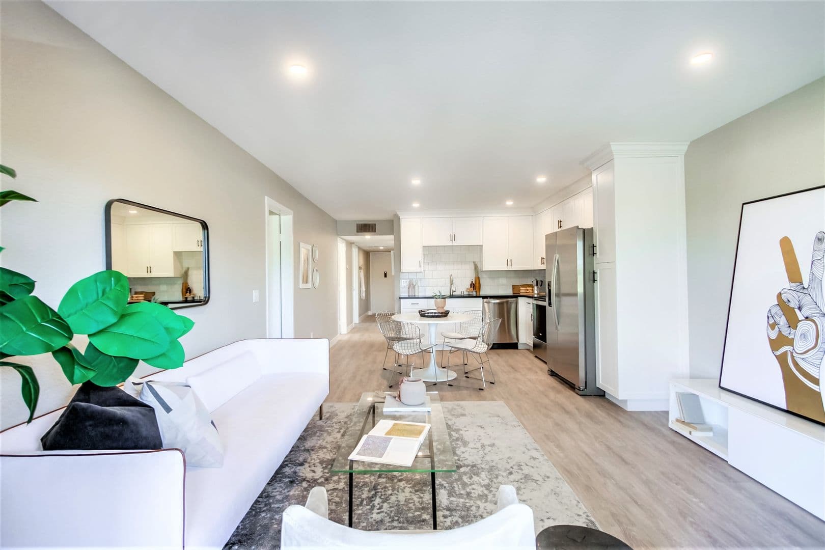 Escondido Apartment: 1580 South Juniper Street