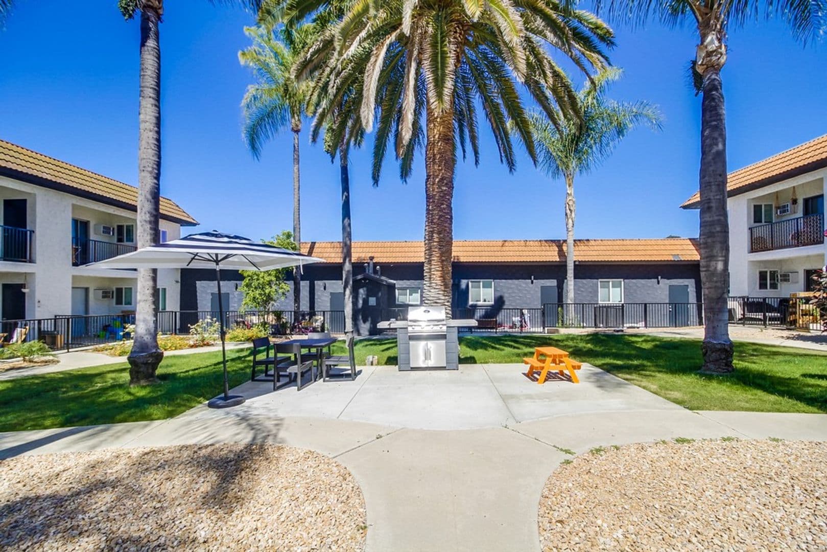 Santee Apartment: 10267 Mast Blvd