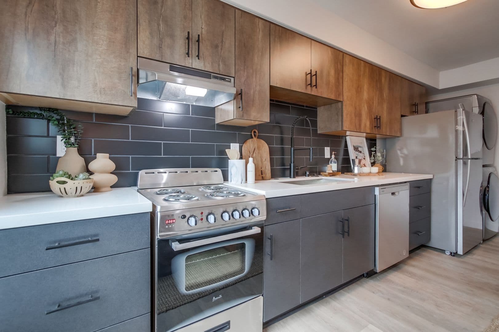 San Diego Apartment: 4820-4880 Clairemont Mesa Blvd