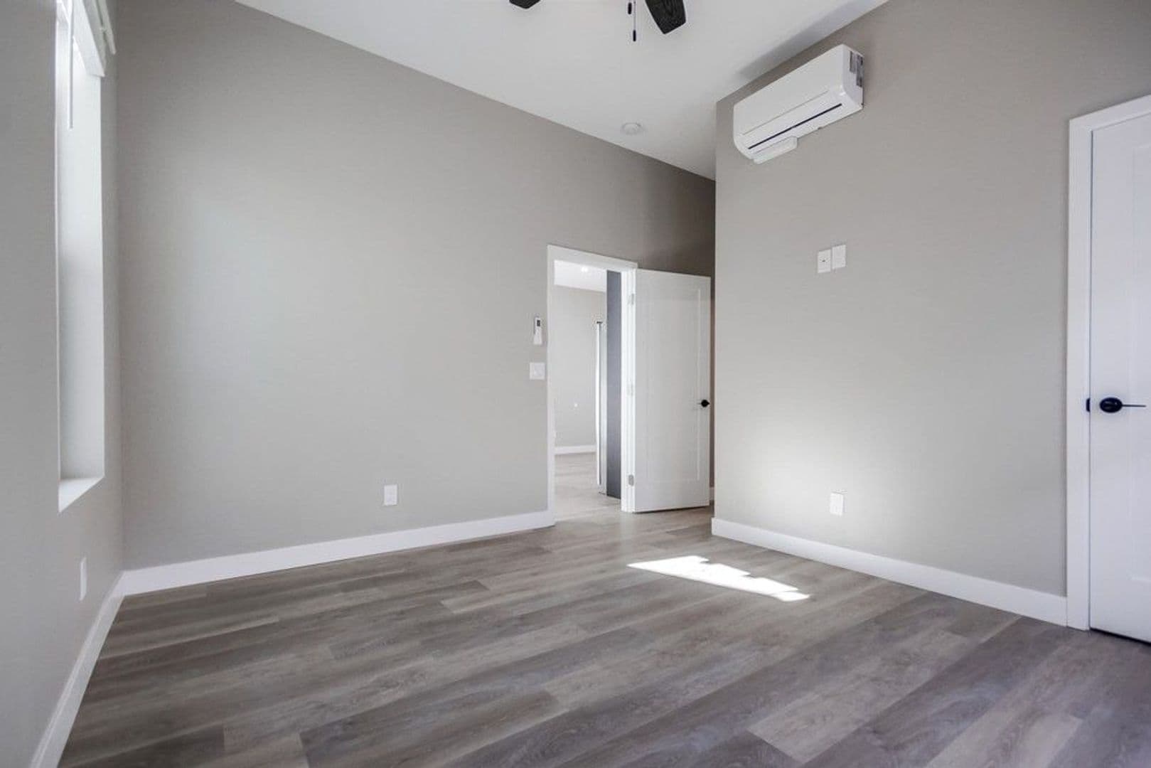 La Mesa Apartment: 4747-4757 Jessie Ave
