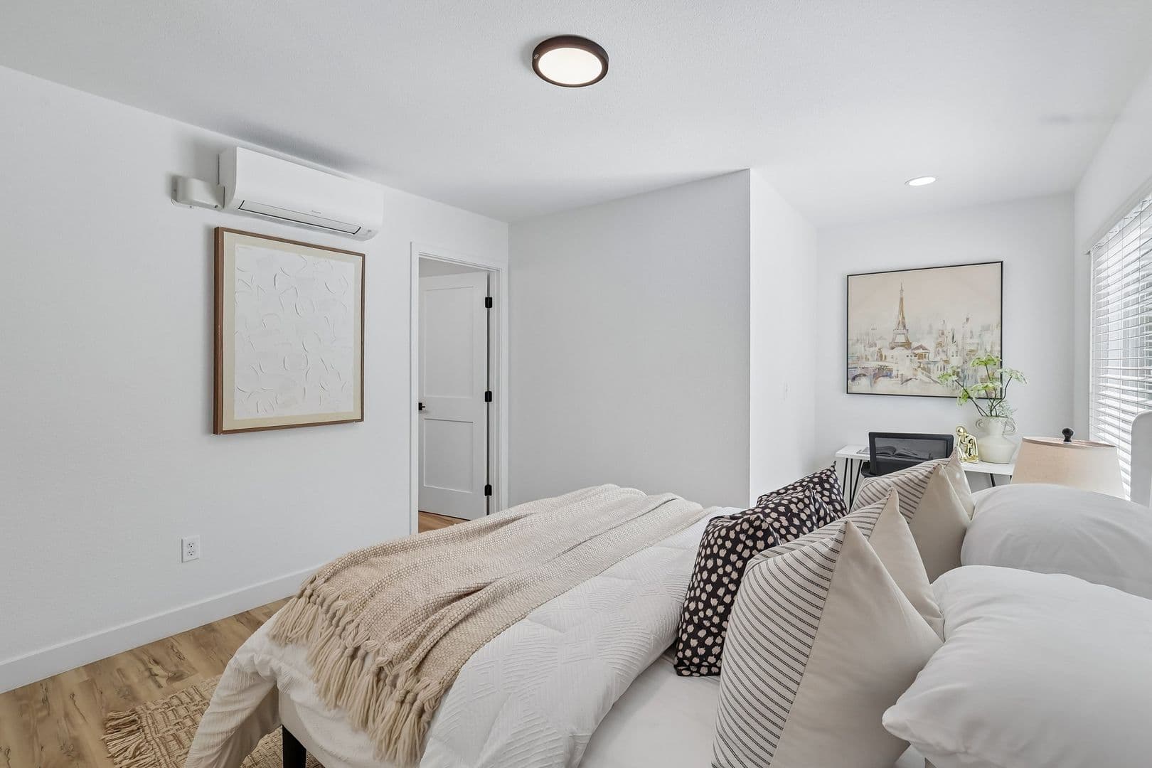 Imperial Beach Apartment: 1031-1033 Imperial Beach Blvd