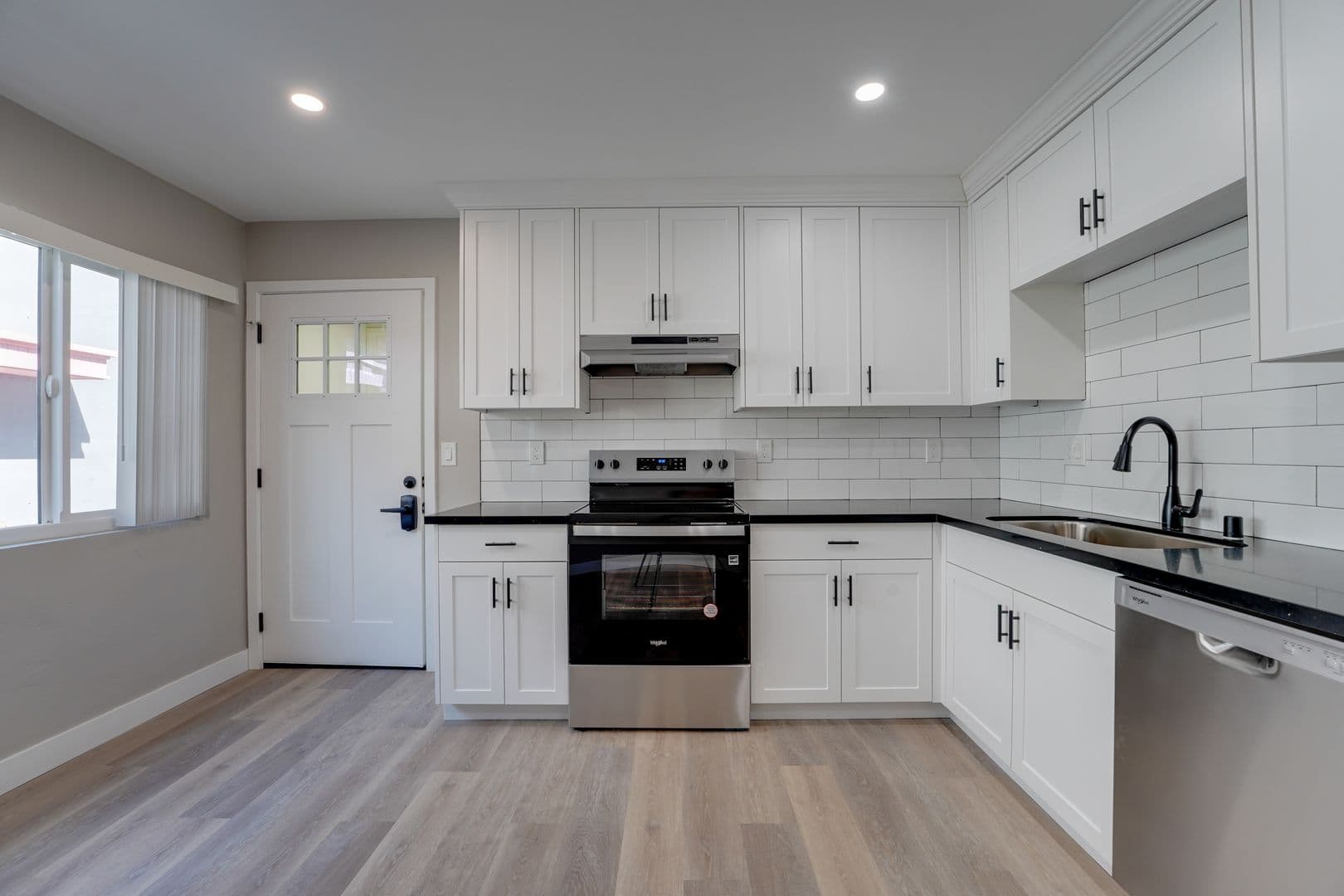 San Diego Apartment: 1239 Robinson Avenue