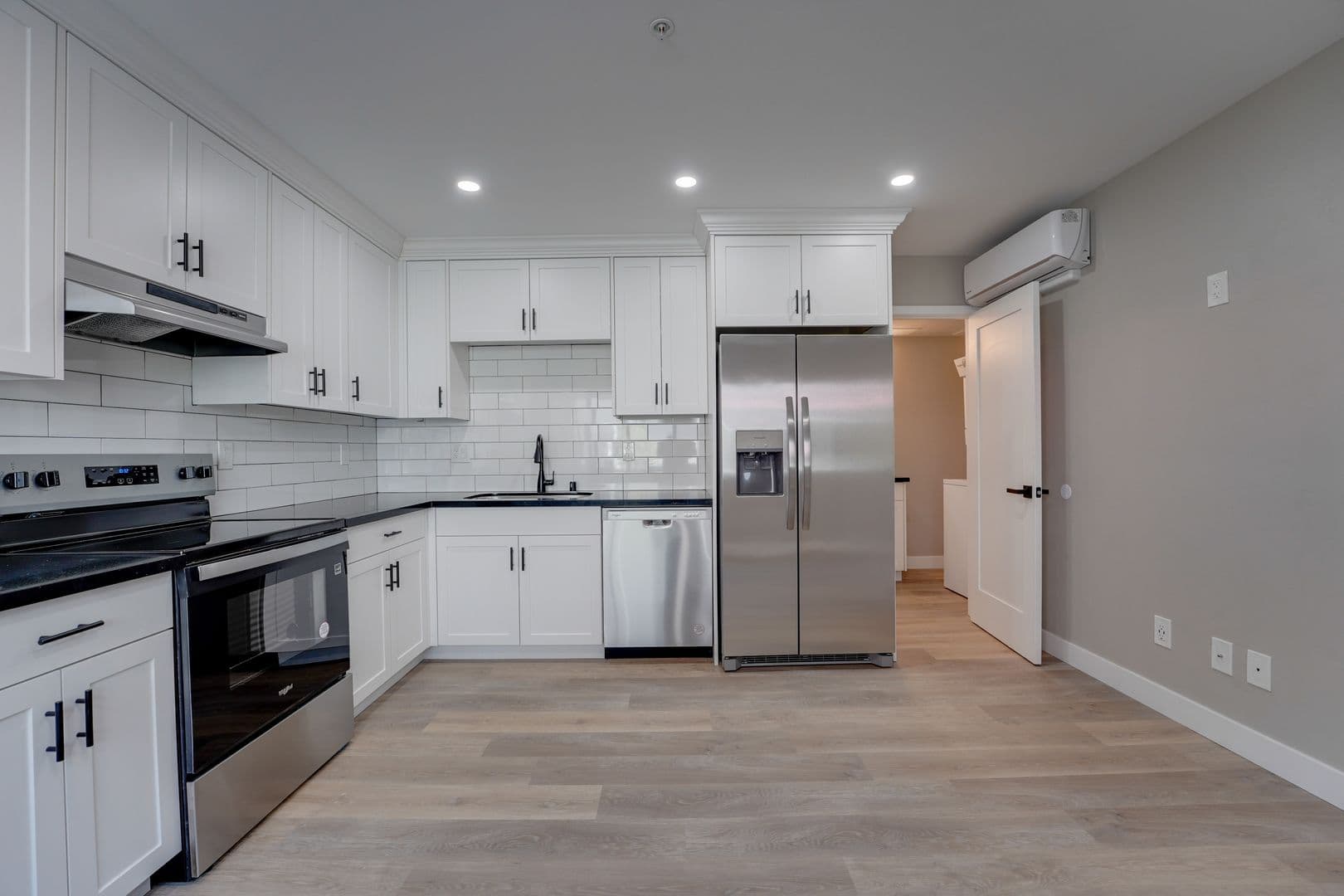 San Diego Apartment: 1239 Robinson Avenue