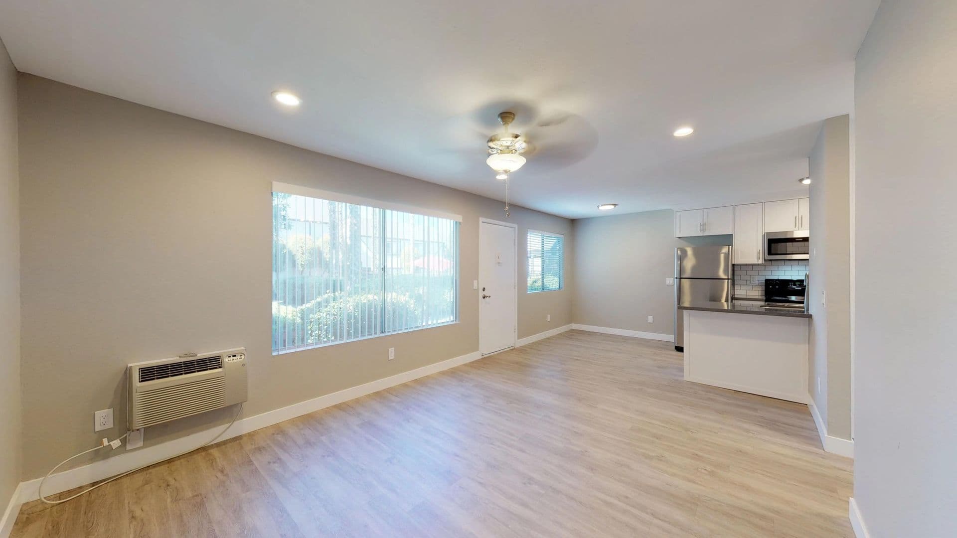 El Cajon Apartment: 1397 E. Washington Ave