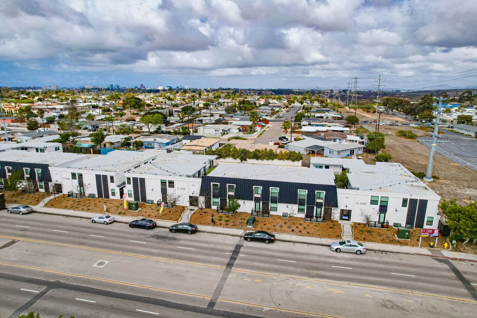 San Diego Apartment: 4820-4880 Clairemont Mesa Blvd