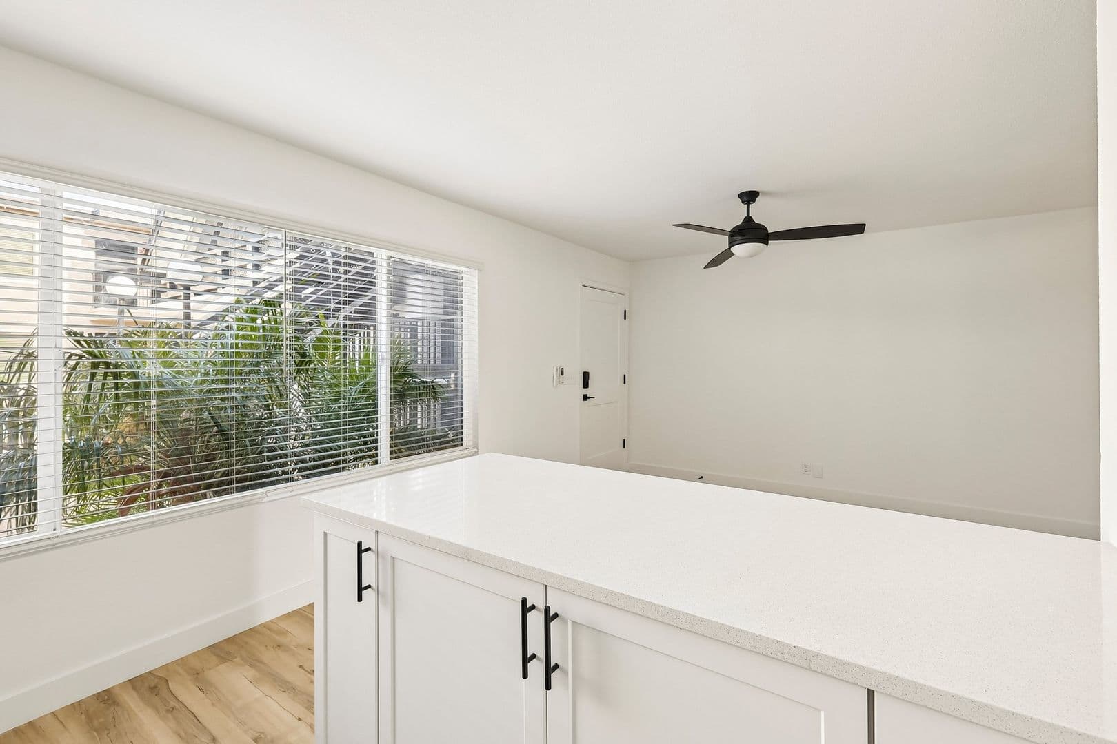 Imperial Beach Apartment: 1031-1033 Imperial Beach Blvd