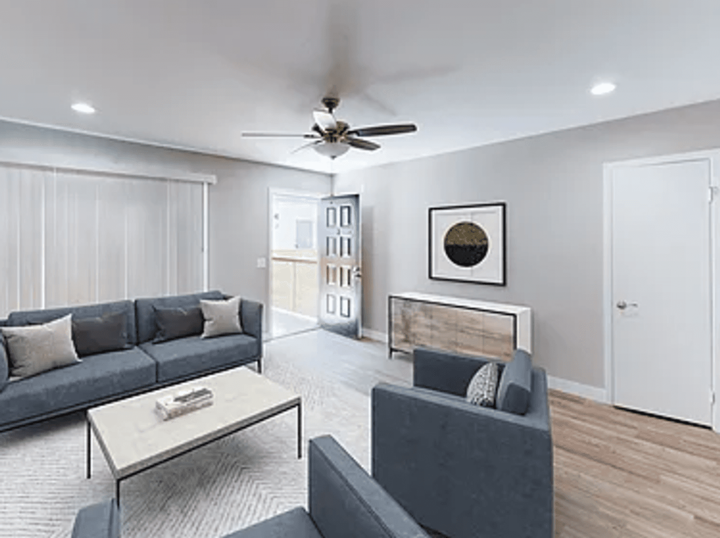 Imperial Beach Apartment: 812 12th St