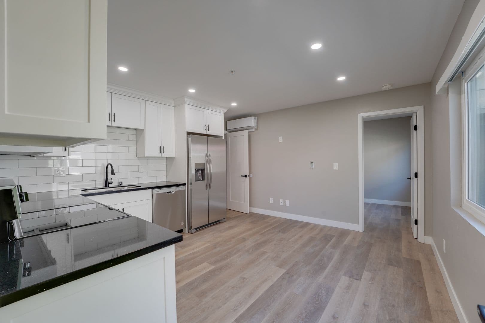 San Diego Apartment: 1239 Robinson Avenue