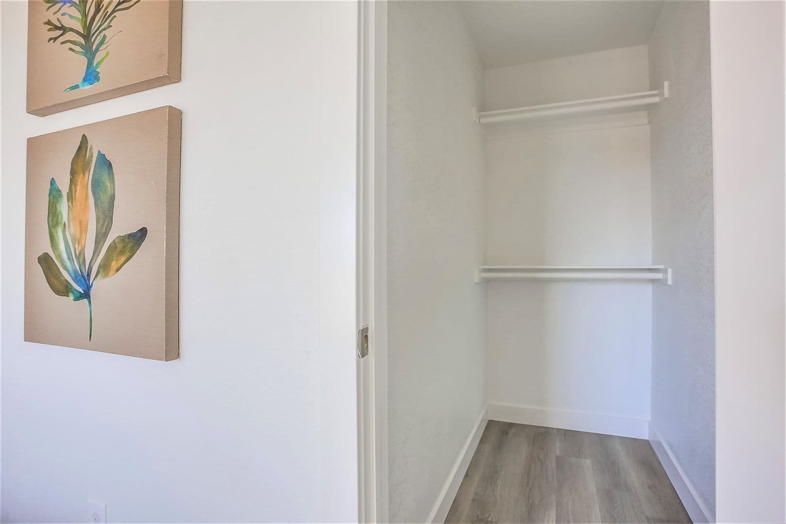 Oceanside Apartment: 1037 South Cleveland Street