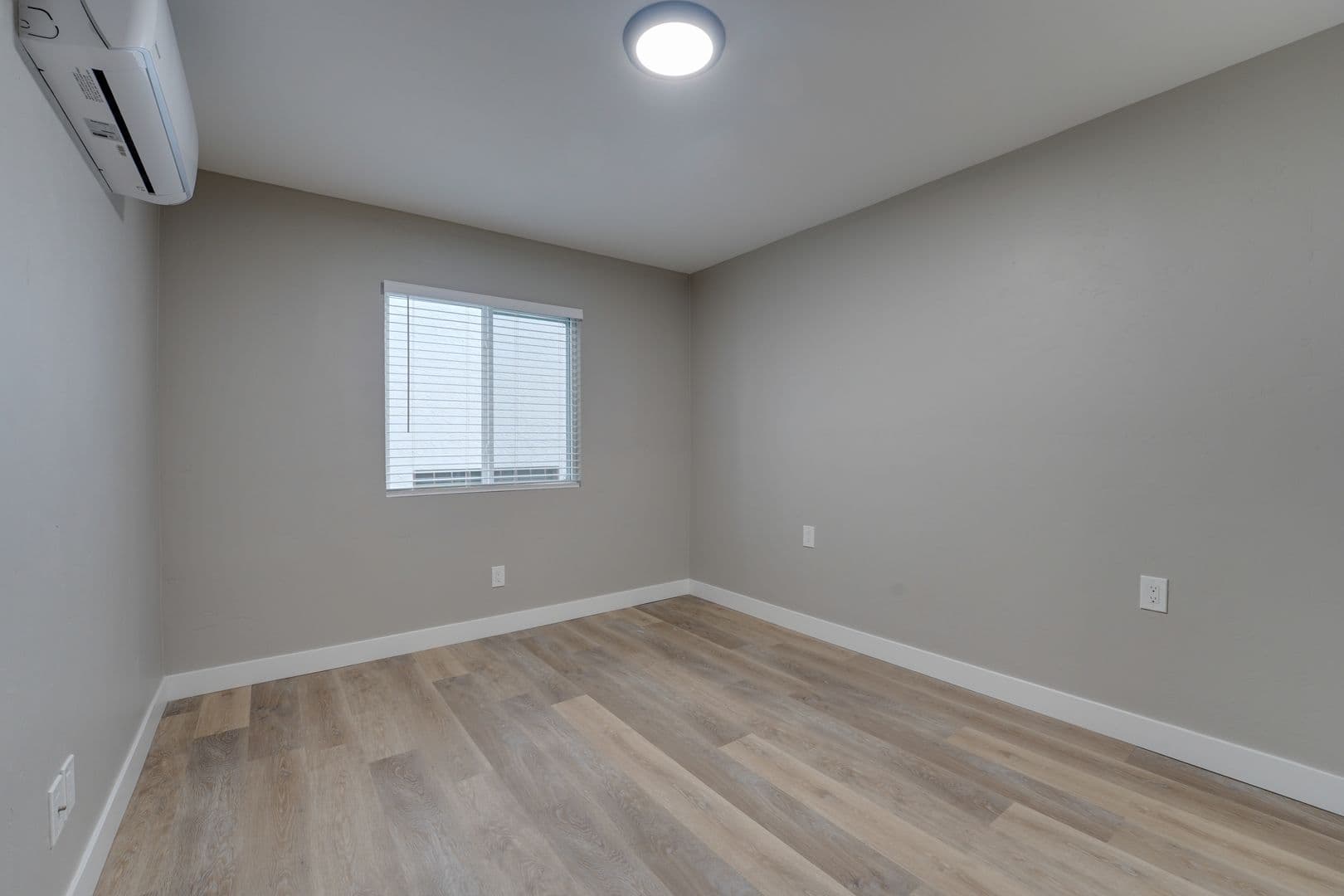 San Diego Apartment: 1239 Robinson Avenue