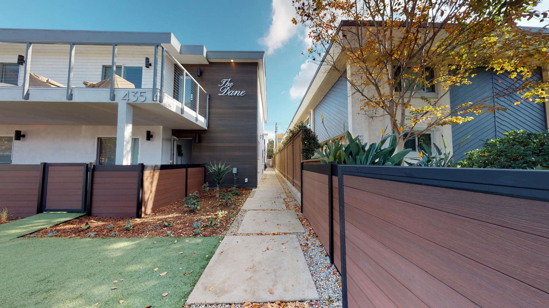 Coronado Apartment: 435 D Ave
