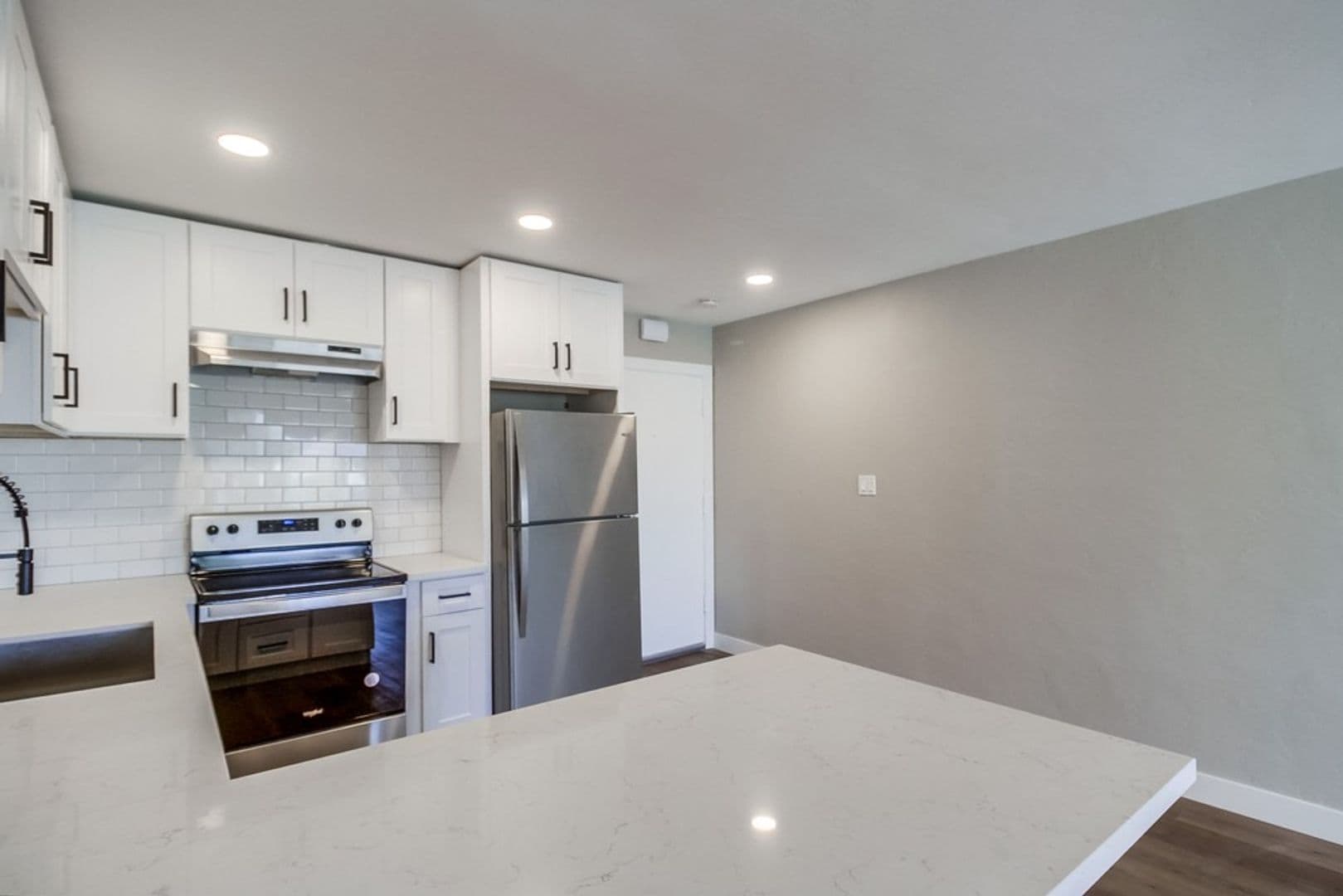La Mesa Apartment: 4969 Mills Street