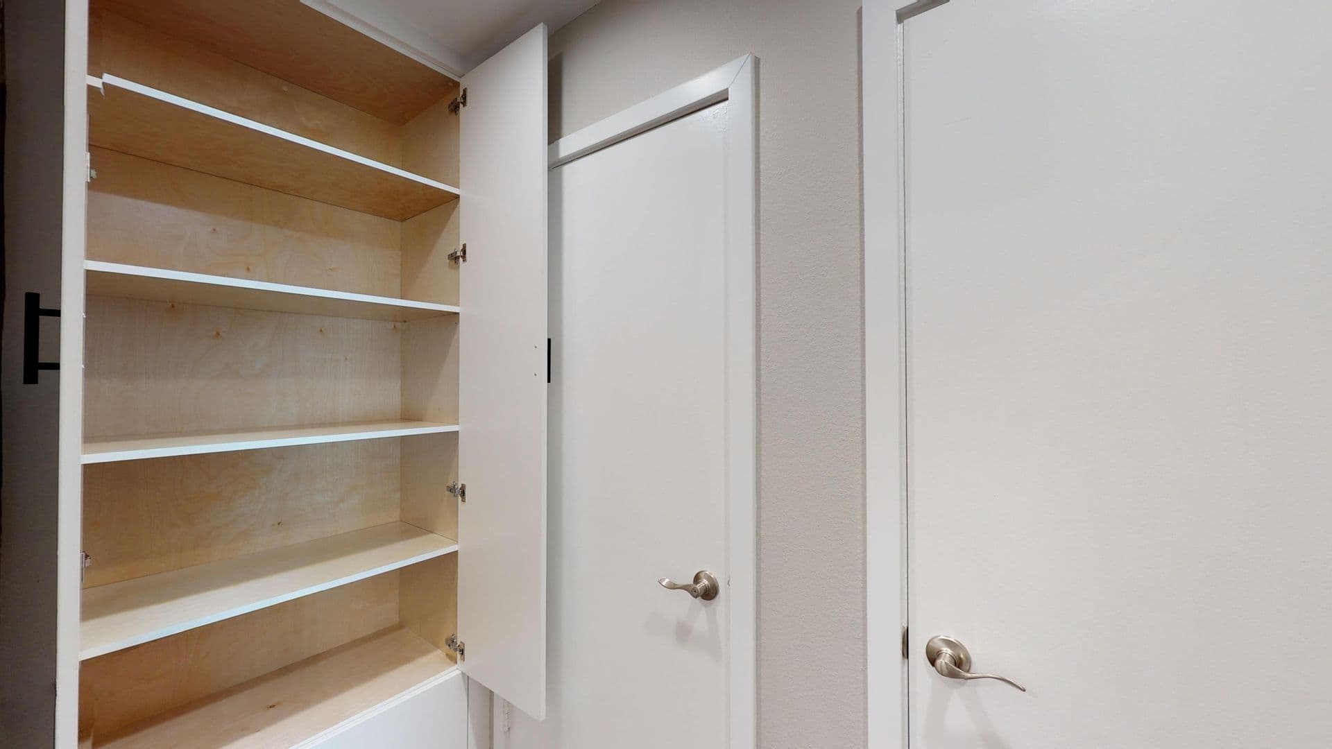 Carlsbad Apartment: 3380 Harding St