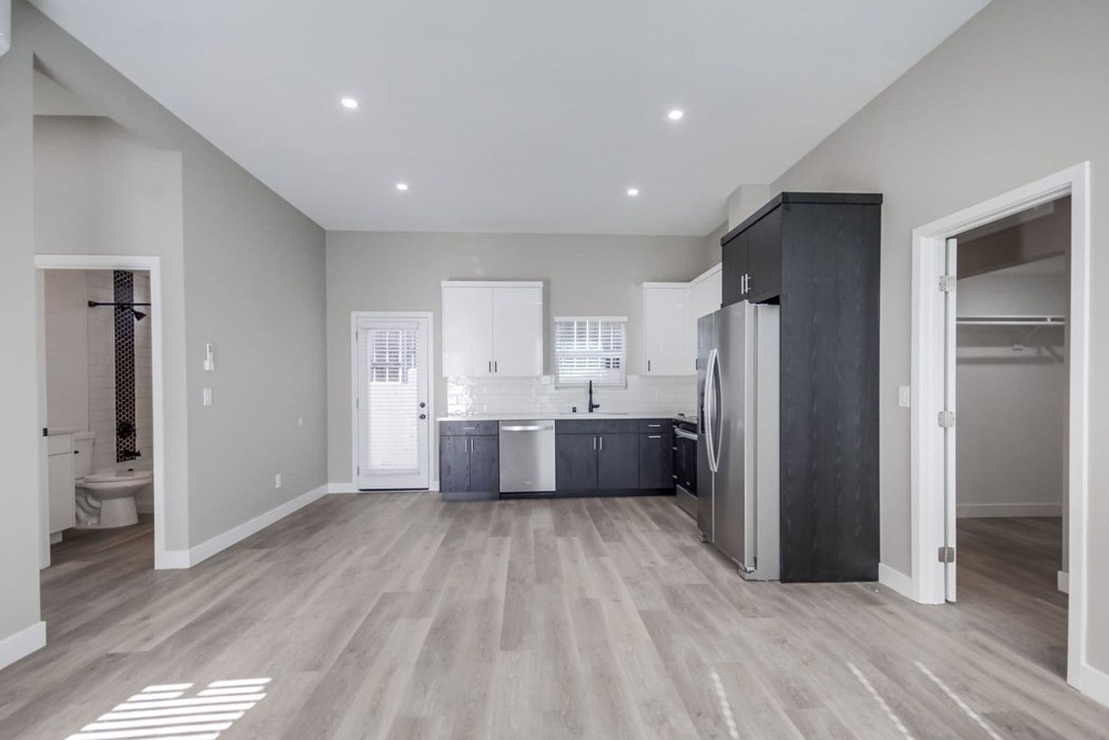 La Mesa Apartment: 4747-4757 Jessie Ave
