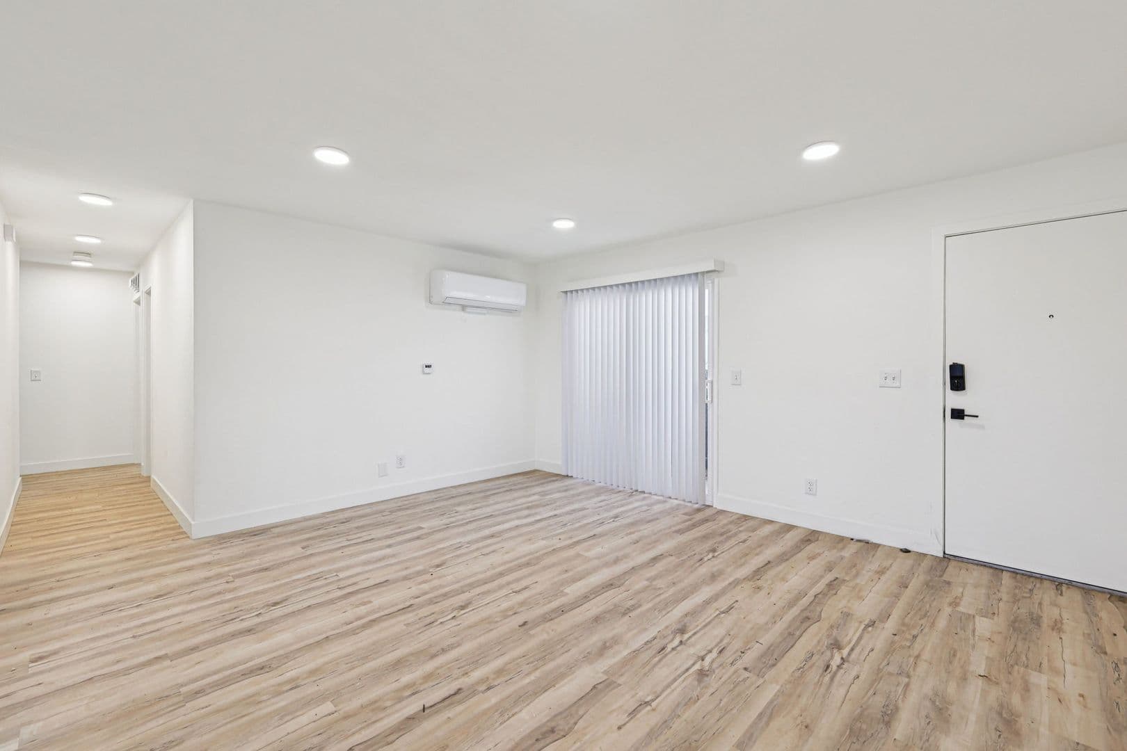 Chula Vista Apartment: 1311 4th Ave