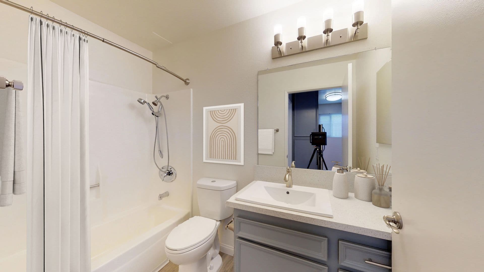 San Diego Apartment: 4812 70th St